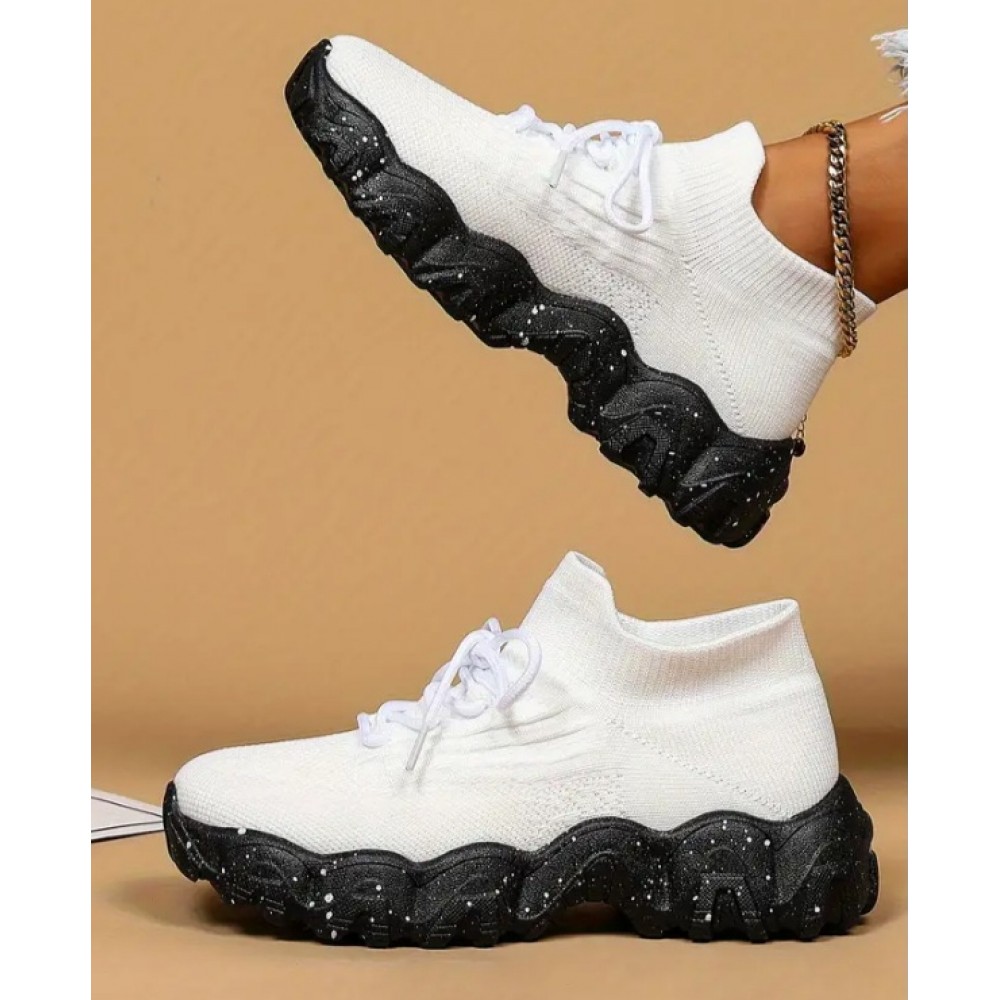 Breathable and Stylish Women Sneakers with Flexible Soles and Soft Insoles