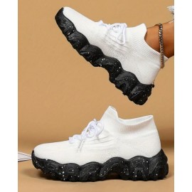 Breathable and Stylish Women Sneakers with Flexible Soles and Soft Insoles