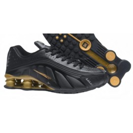 Russ Wears Shock-Absorbing Air Cushion Sneakers