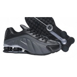 Russ Wears Shock-Absorbing Air Cushion Sneakers